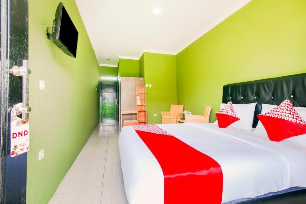 Hotel Oyo 1014 Bettah Coba 2 Sukabumi Exteriér fotografie